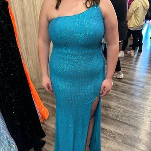 Gorgeous prom/special event dress. Worn once-excellent condition. Size 14